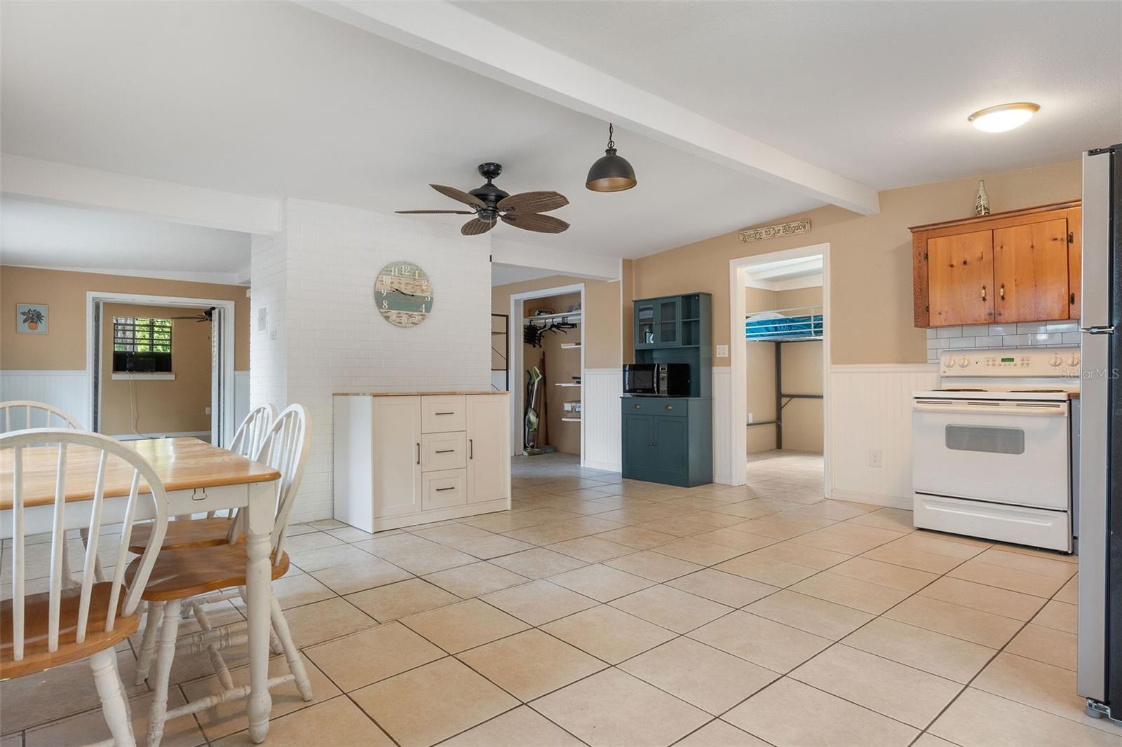 6129 BEACON POINT DR, WEEKI WACHEE, FL, 34607