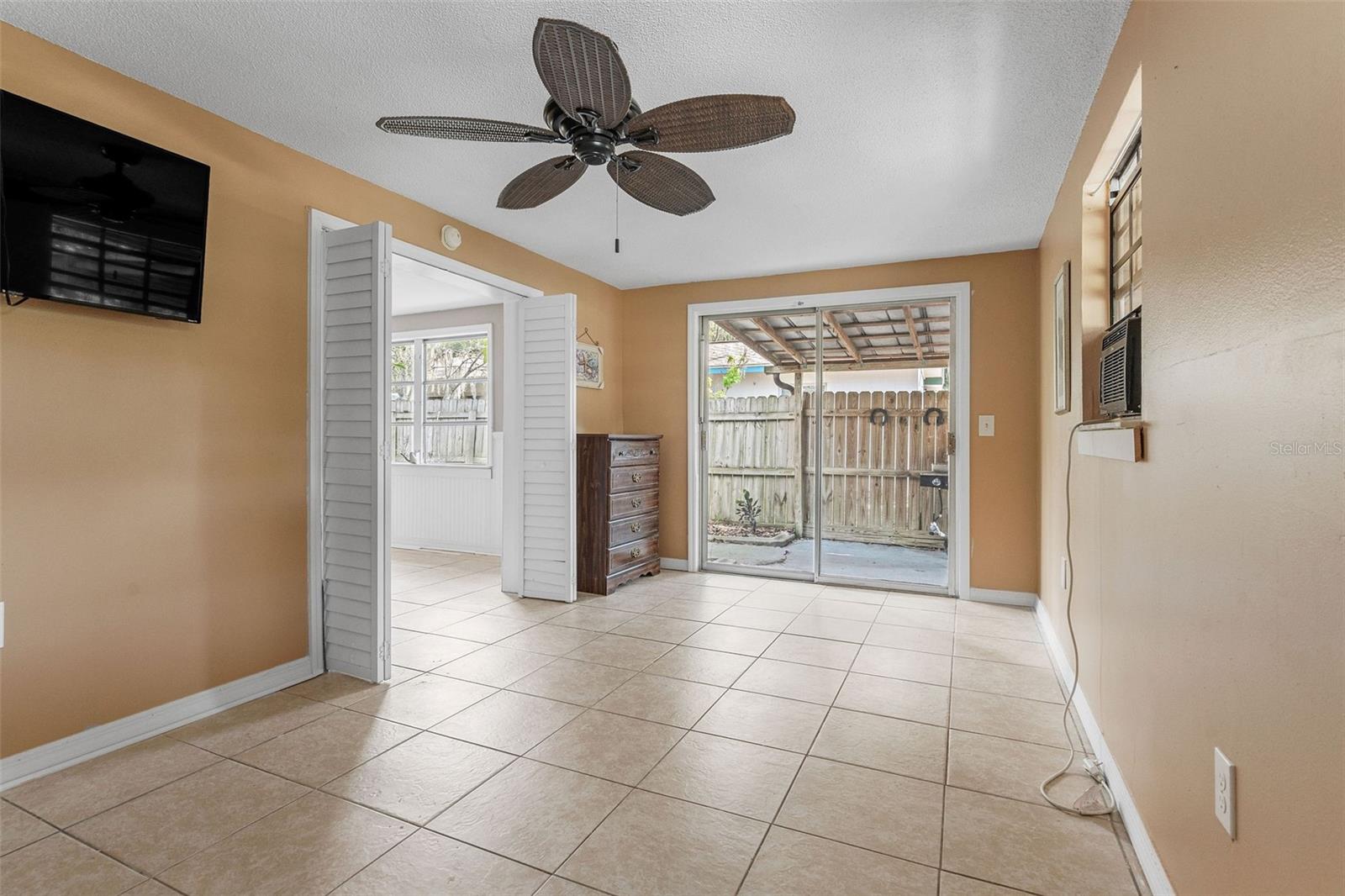 6129 BEACON POINT DR, WEEKI WACHEE, FL, 34607