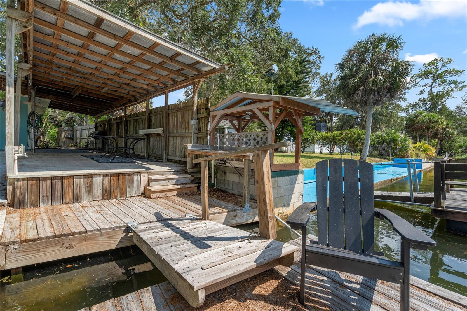 6129 BEACON POINT DR, WEEKI WACHEE, FL, 34607