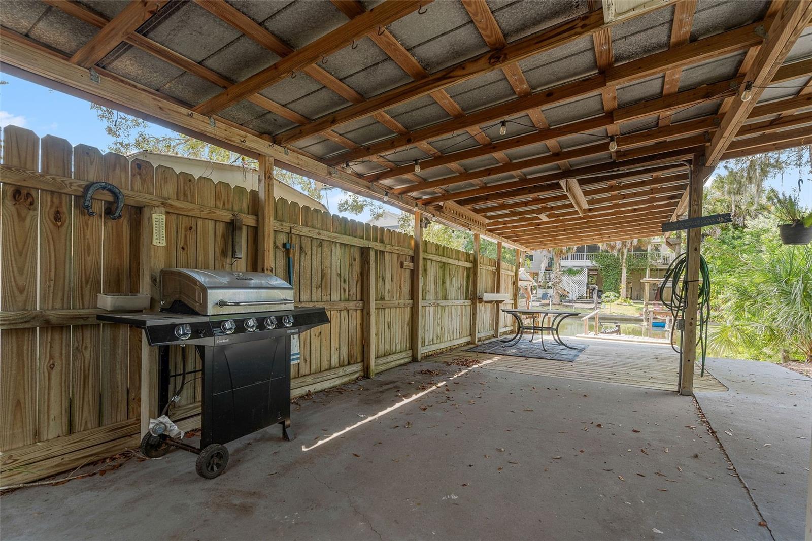 6129 BEACON POINT DR, WEEKI WACHEE, FL, 34607