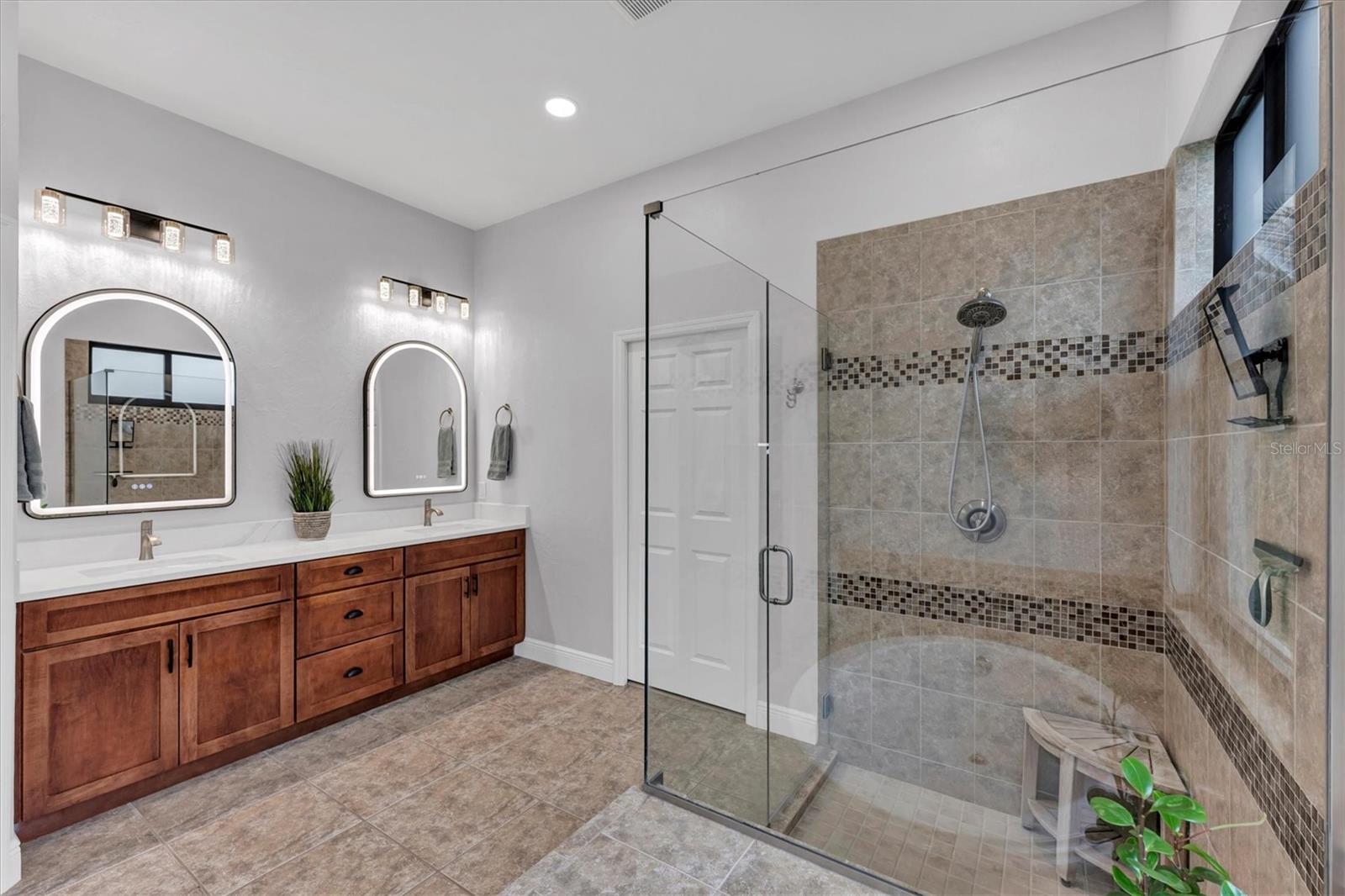 5819 TITLE ROW DR, BRADENTON, FL, 34210