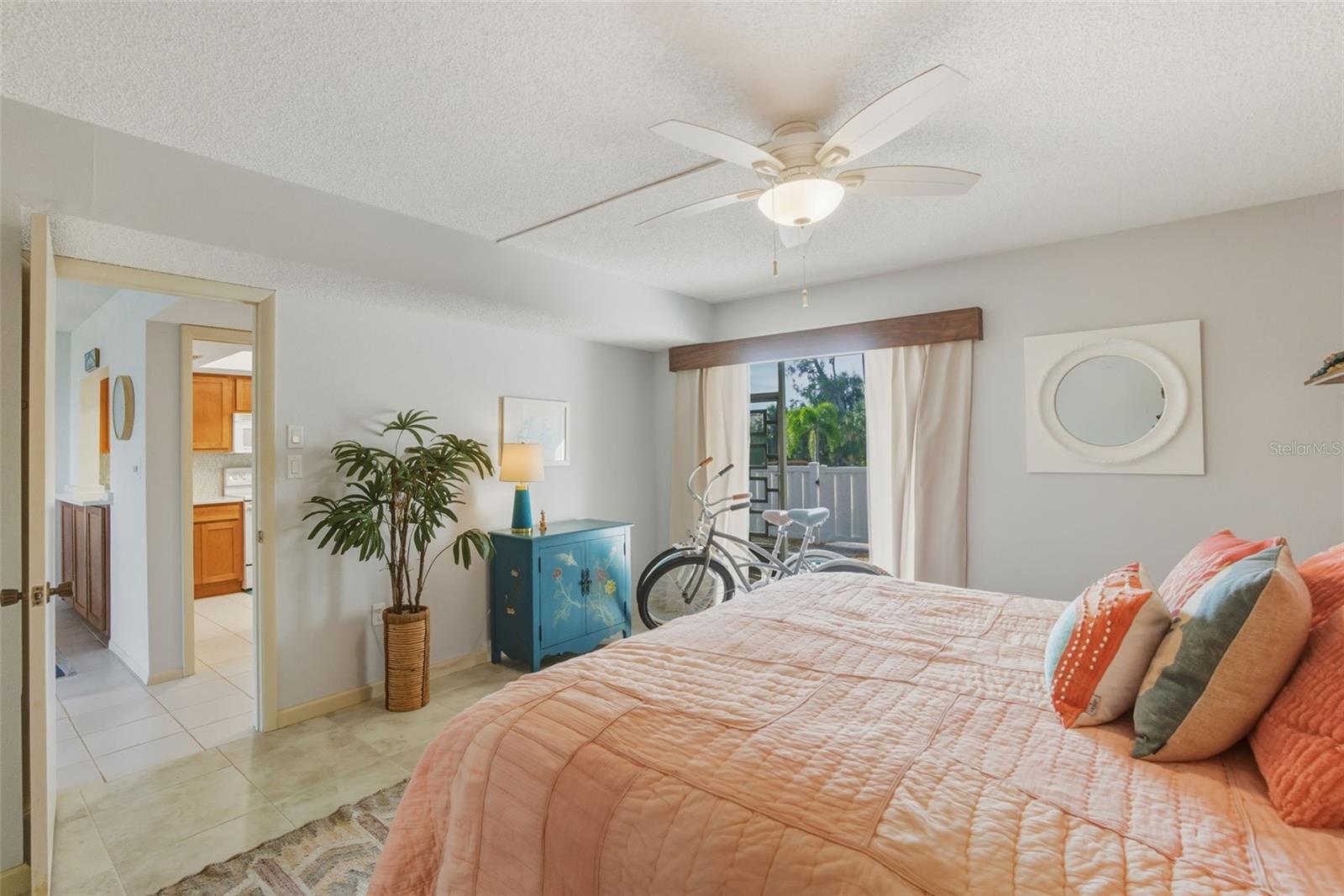 725 MANATEE AVE #725, HOLMES BEACH, FL, 34217