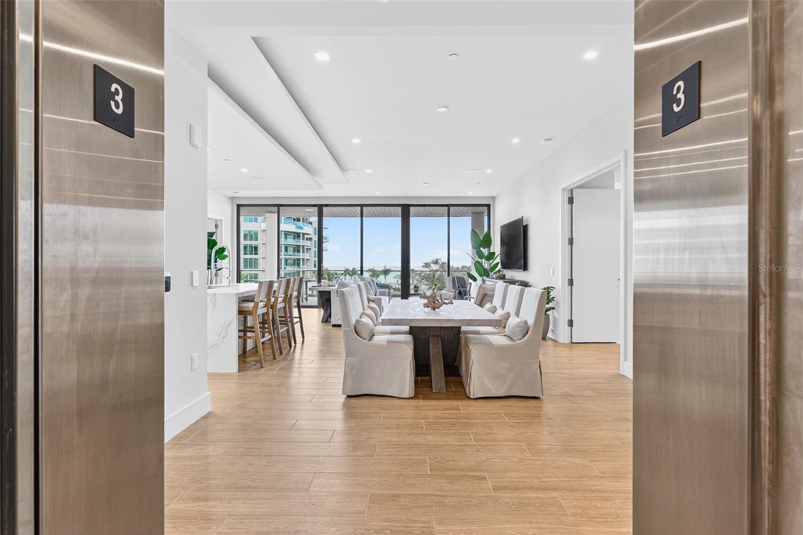 A4665800 Property Photo