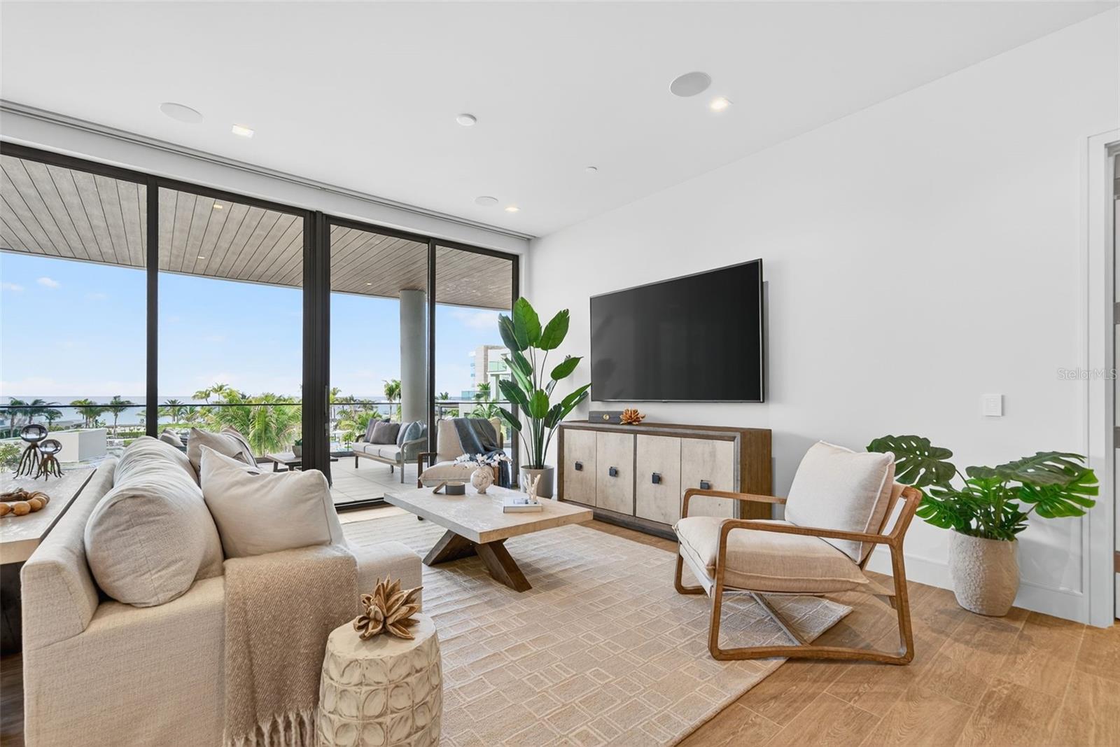 A4665800 Property Photo