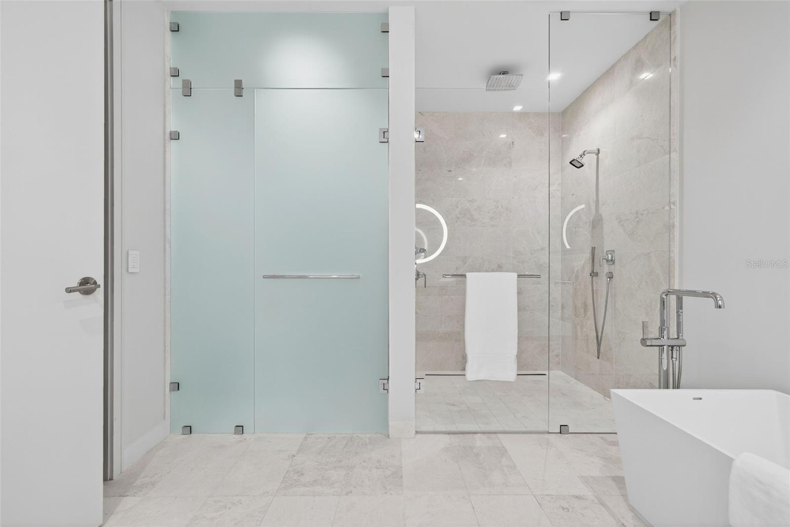 A4665800 Property Photo