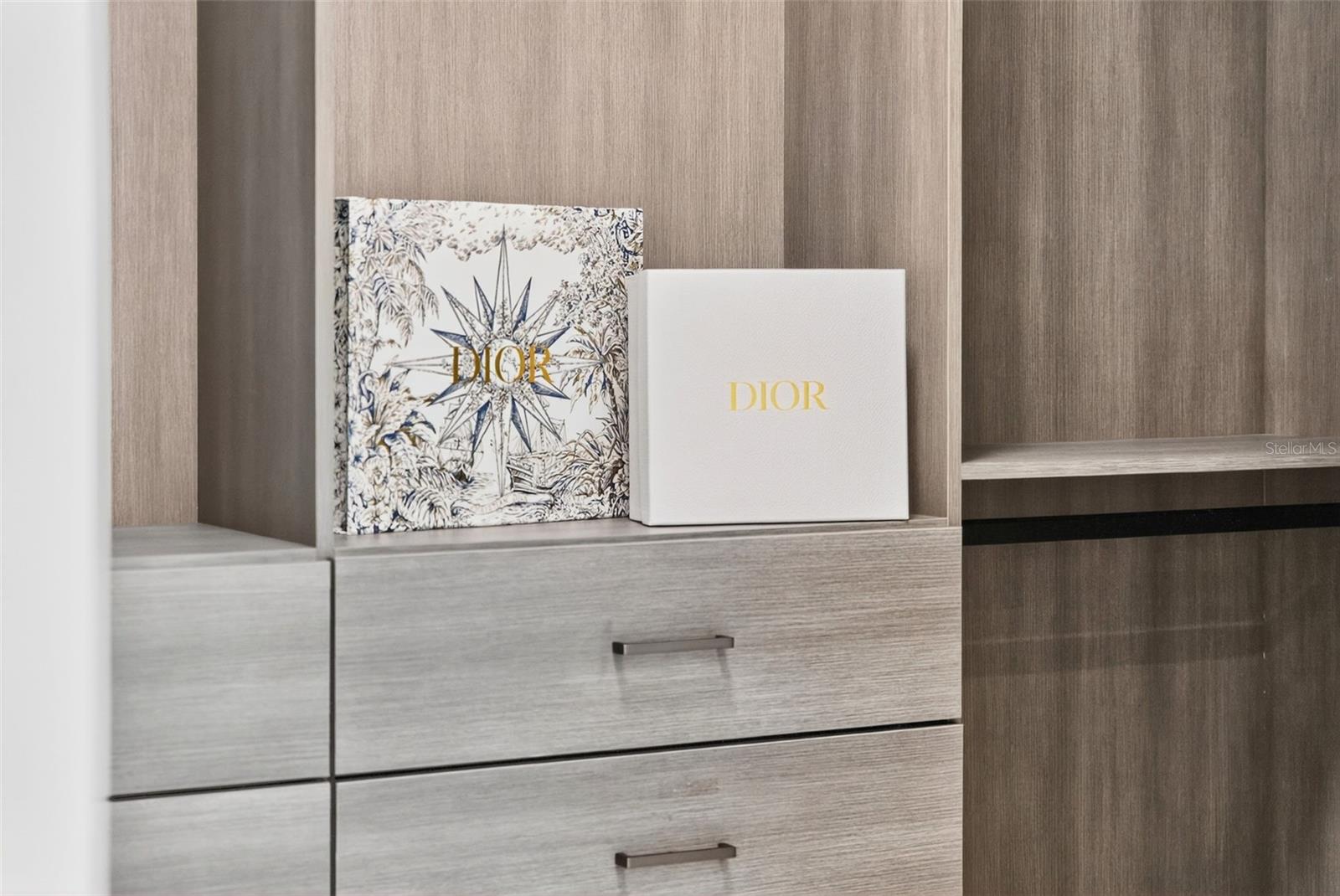 A4665800 Property Photo