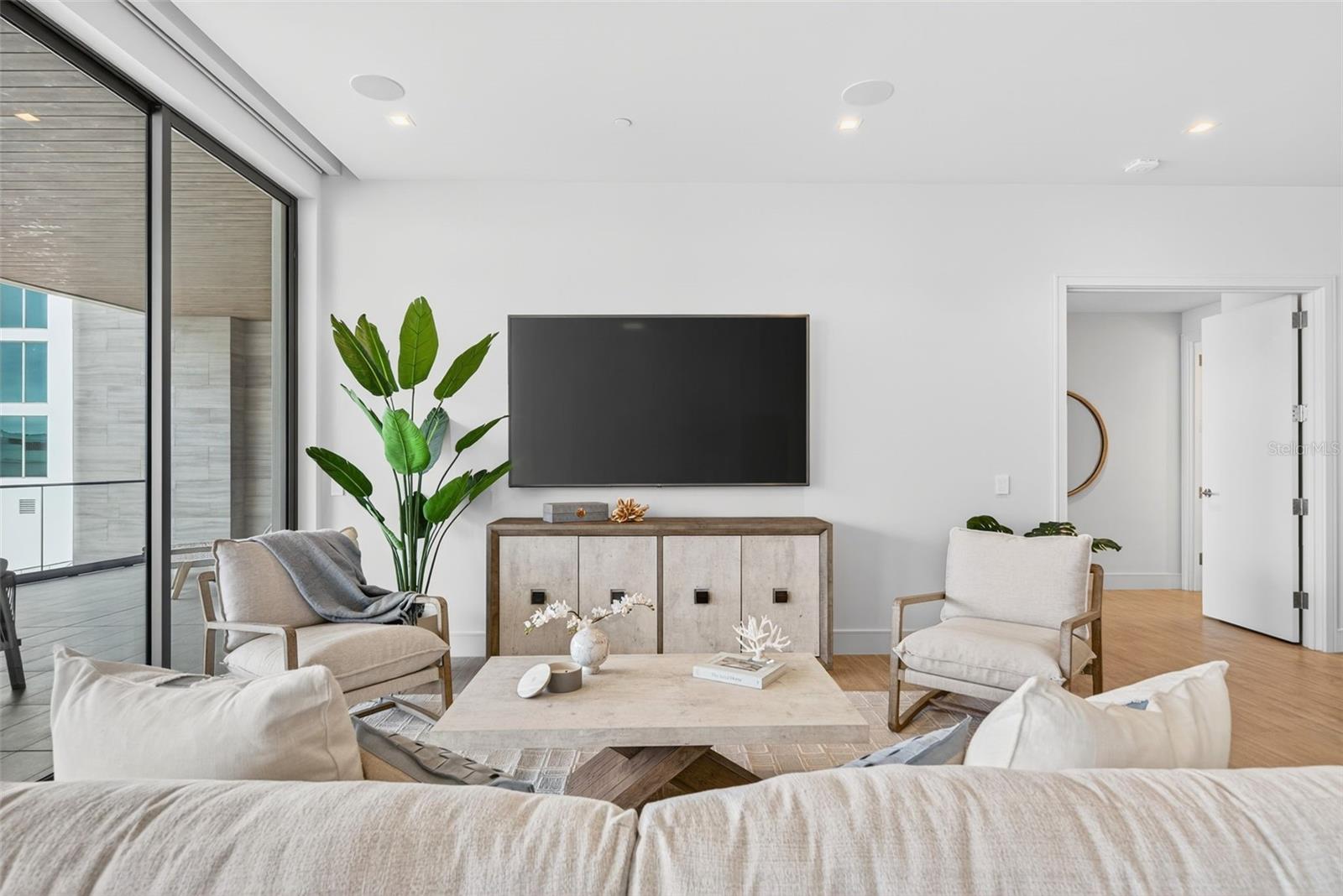 A4665800 Property Photo