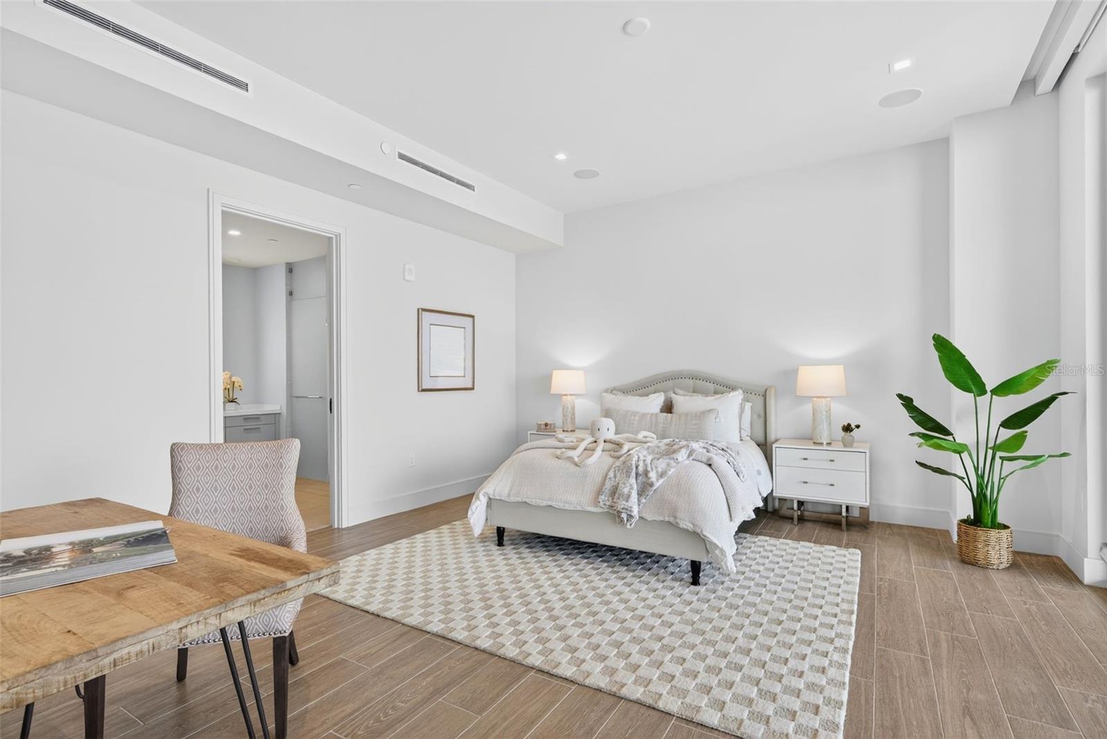 A4665800 Property Photo