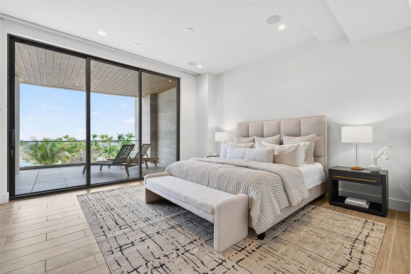 A4665800 Property Photo