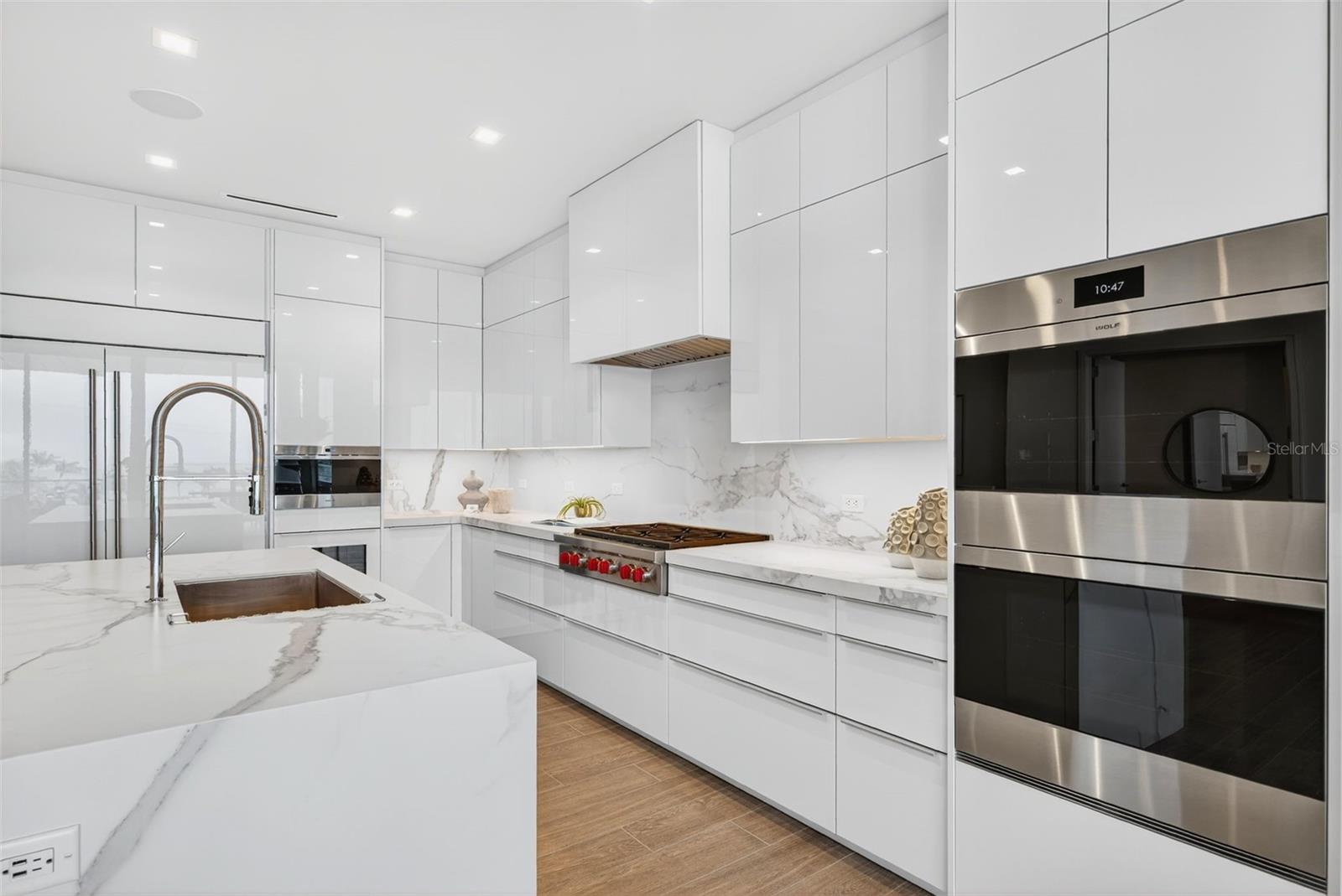 A4665800 Property Photo