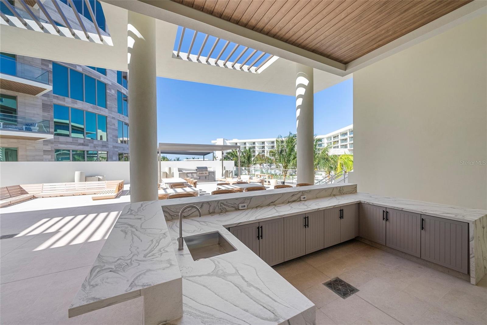 A4665800 Property Photo