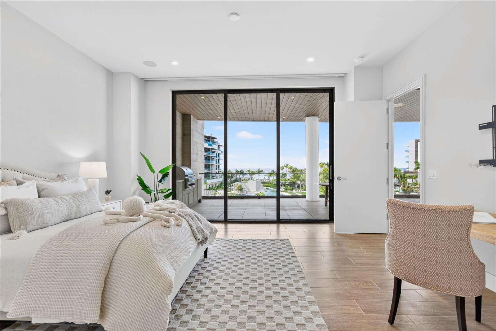 A4665800 Property Photo