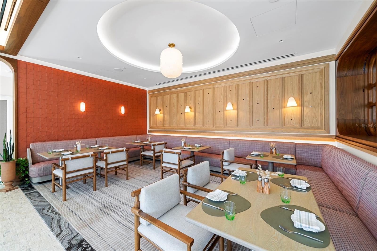 A4665800 Property Photo