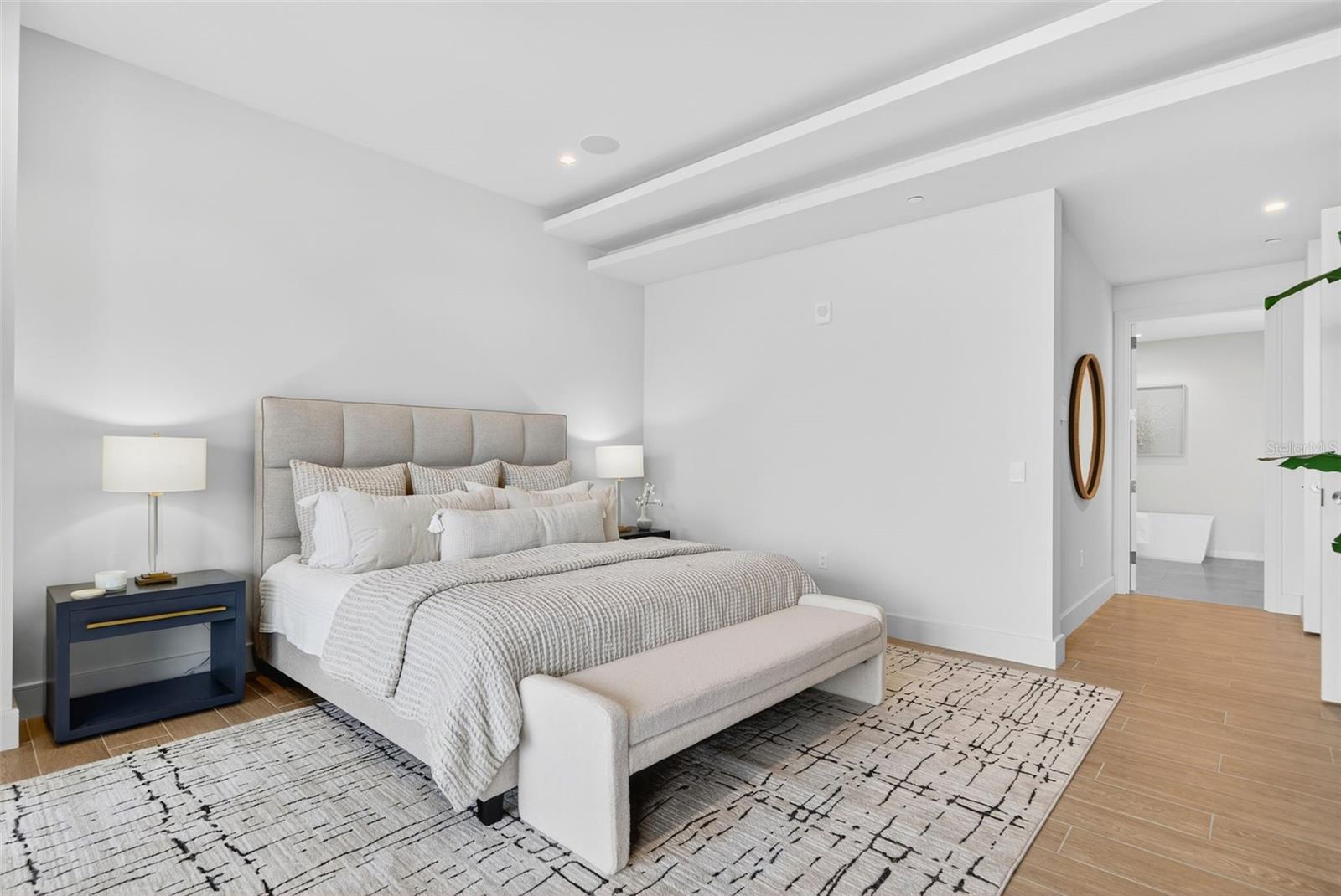 A4665800 Property Photo