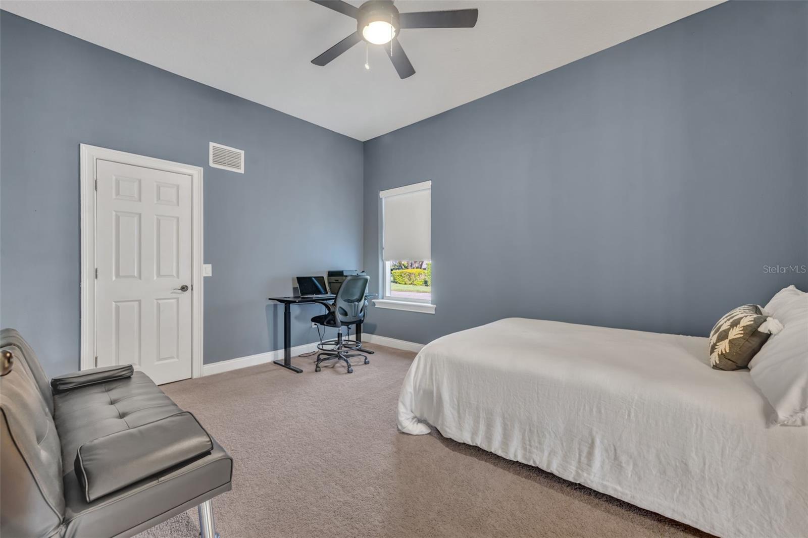 656 LONG LAKE DR, OVIEDO, FL, 32765