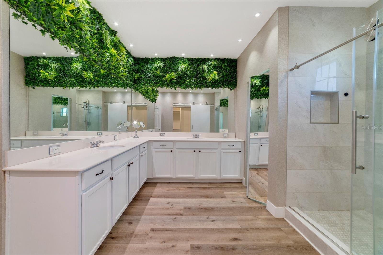 8452 CHILTON DR, ORLANDO, FL, 32836