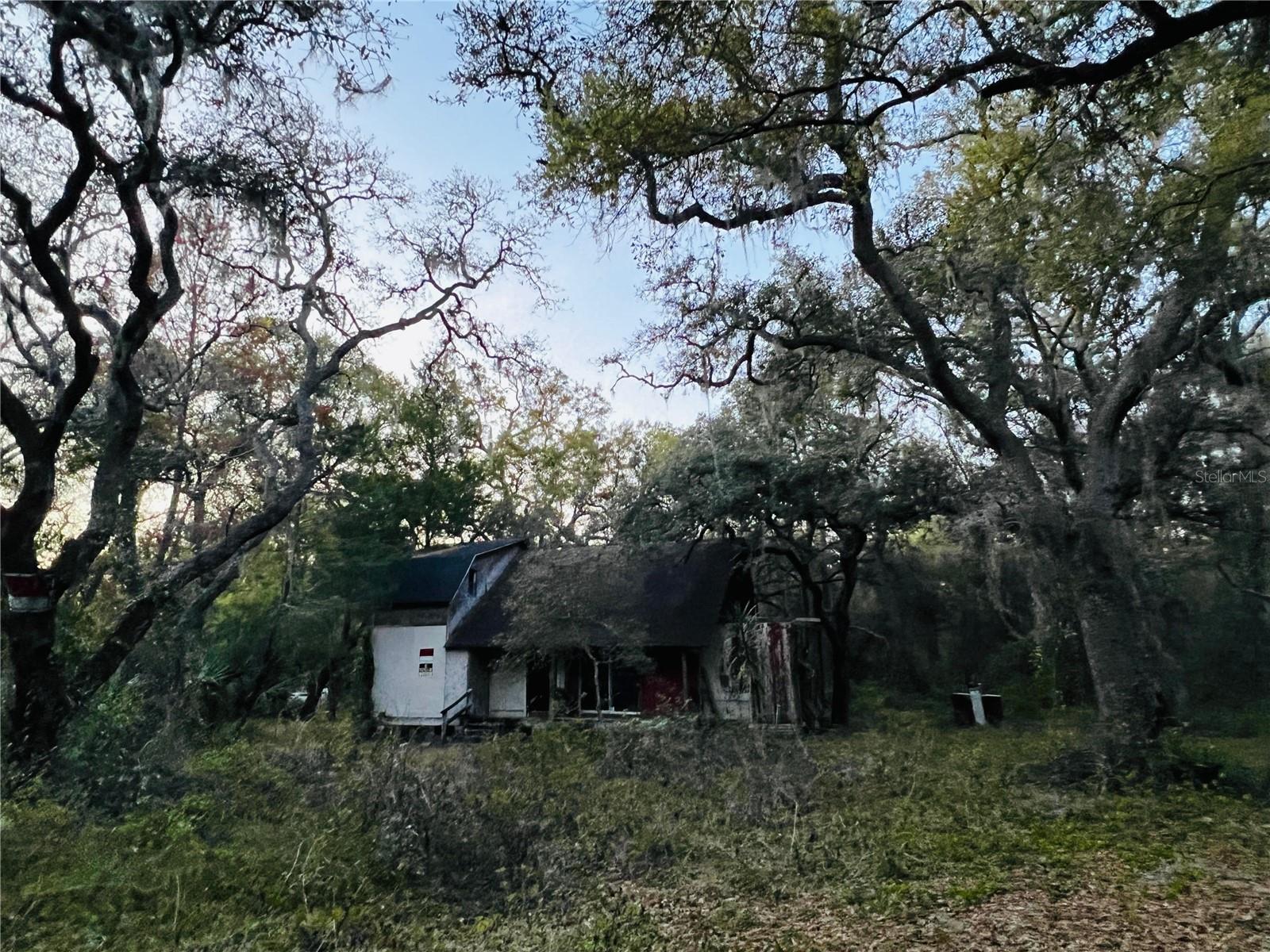 O6346336 Property Photo