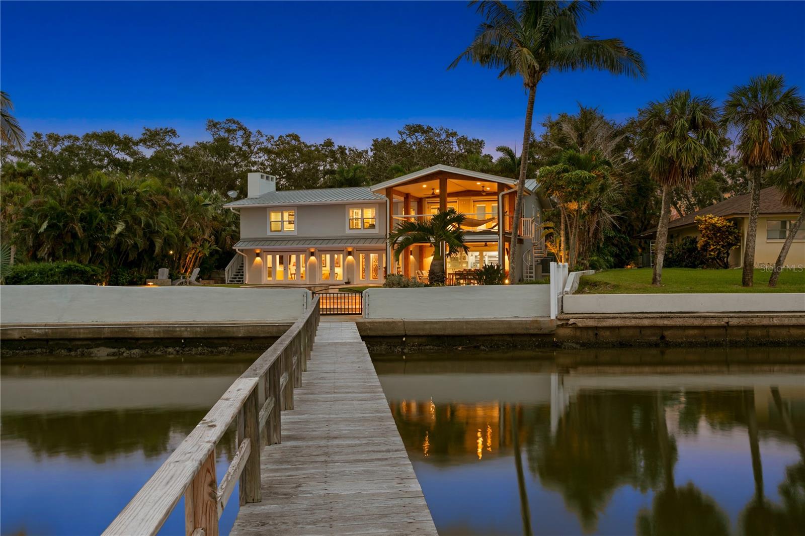 TB8430107 Property Photo