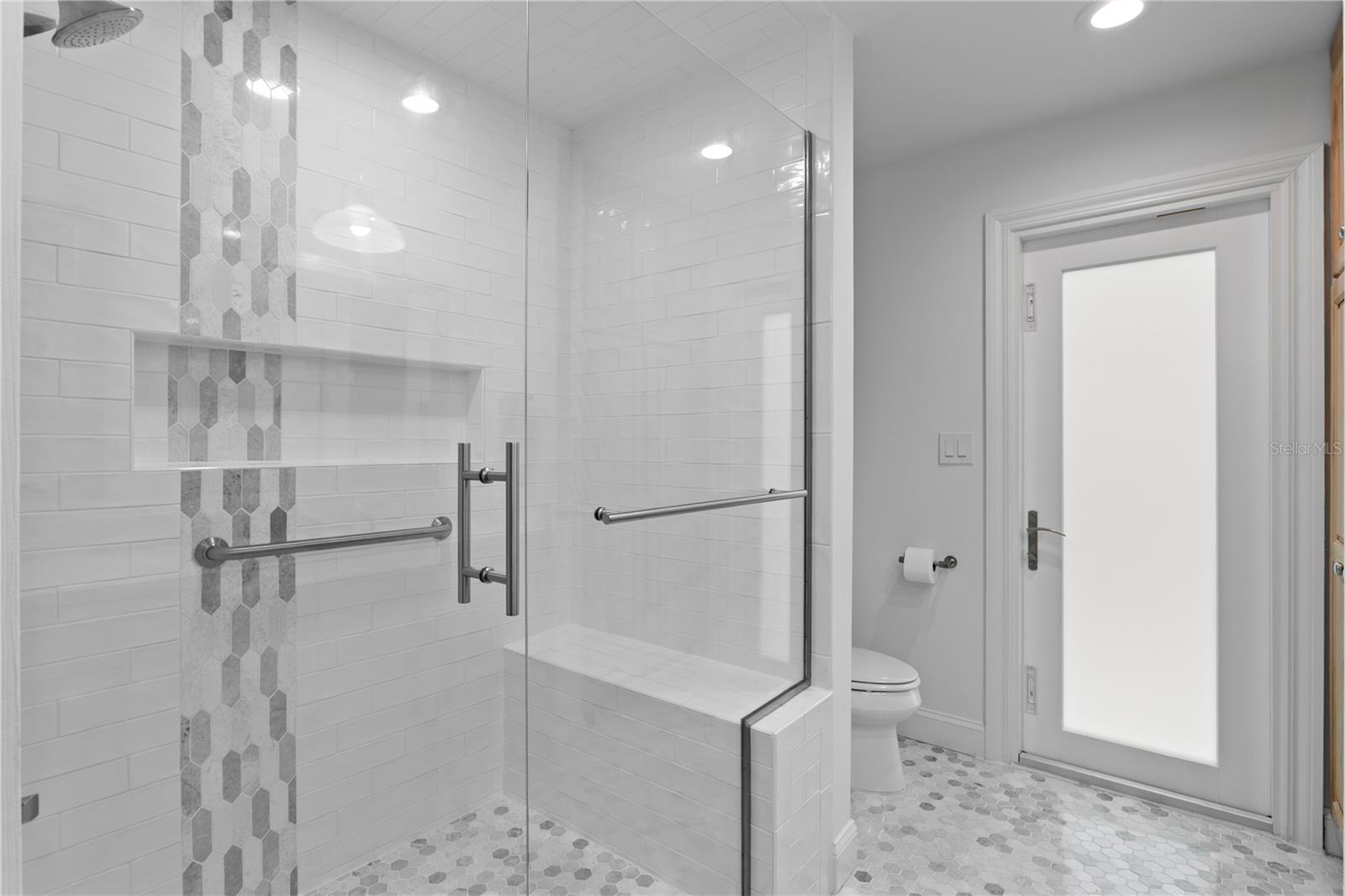 TB8430107 Property Photo