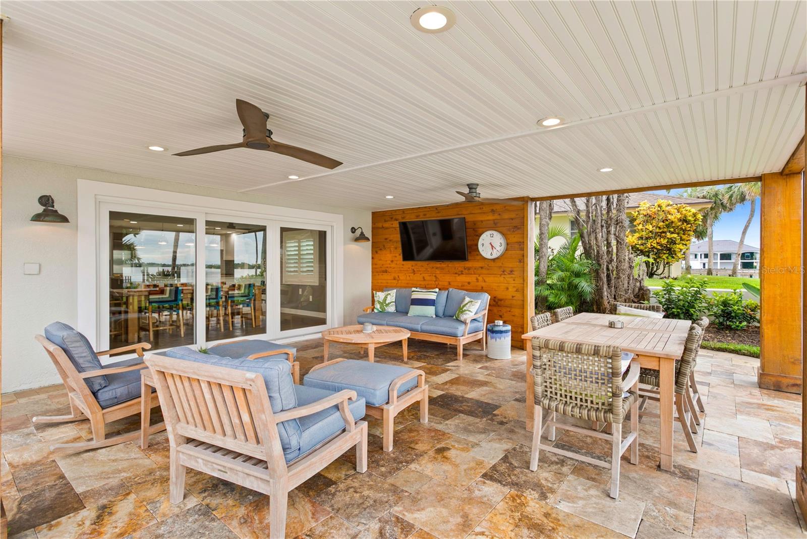 TB8430107 Property Photo