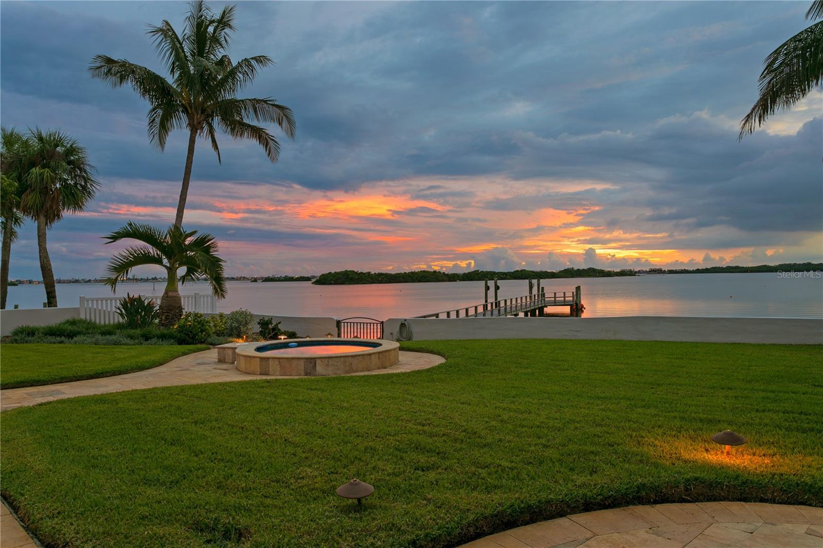 TB8430107 Property Photo