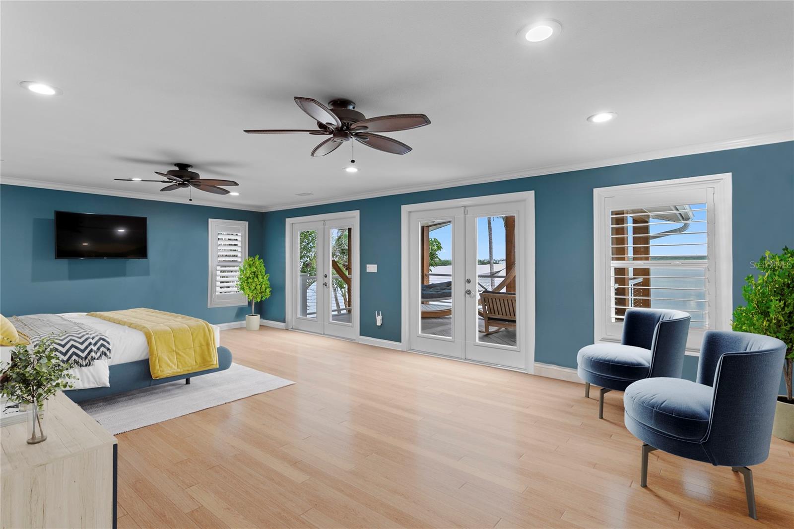 TB8430107 Property Photo