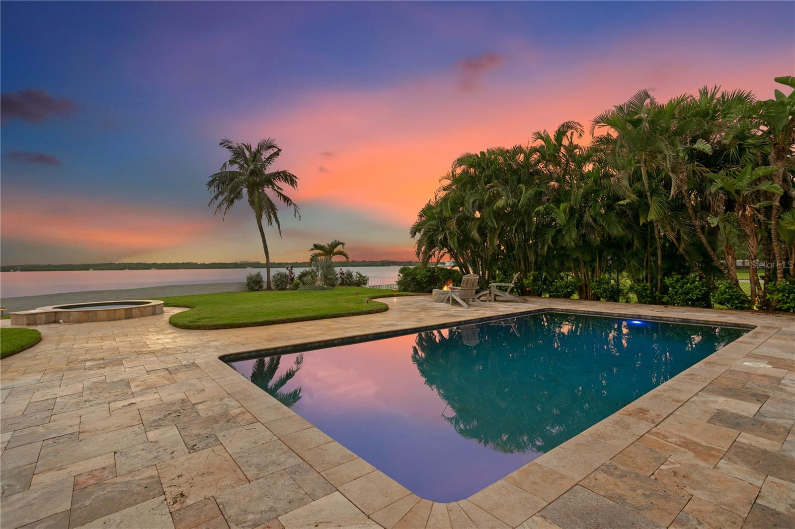 TB8430107 Property Photo