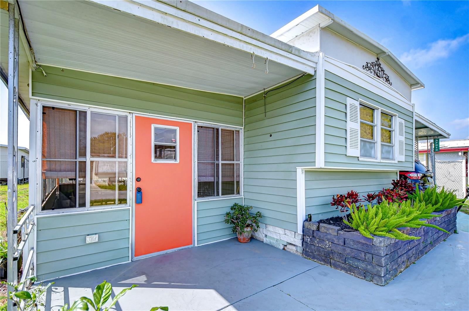 TB8430131 Property Photo