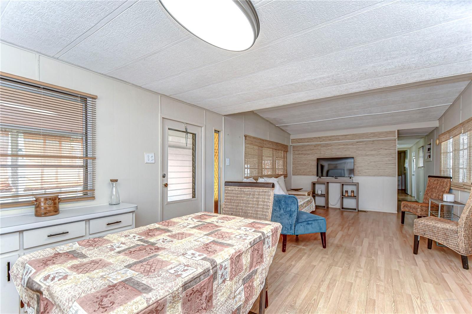 TB8430131 Property Photo