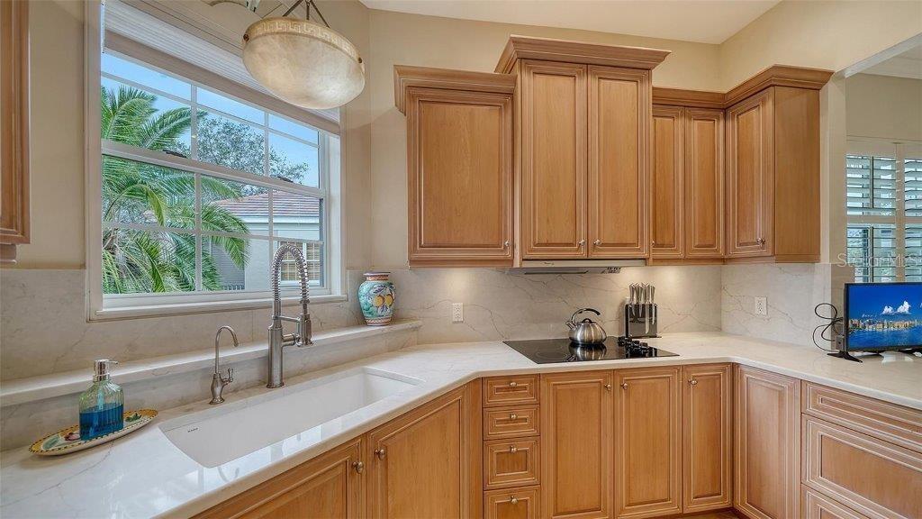 A4665841 Property Photo