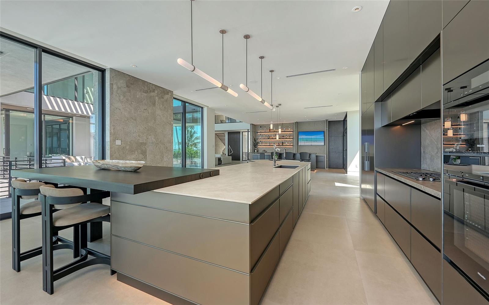 A4665863 Property Photo