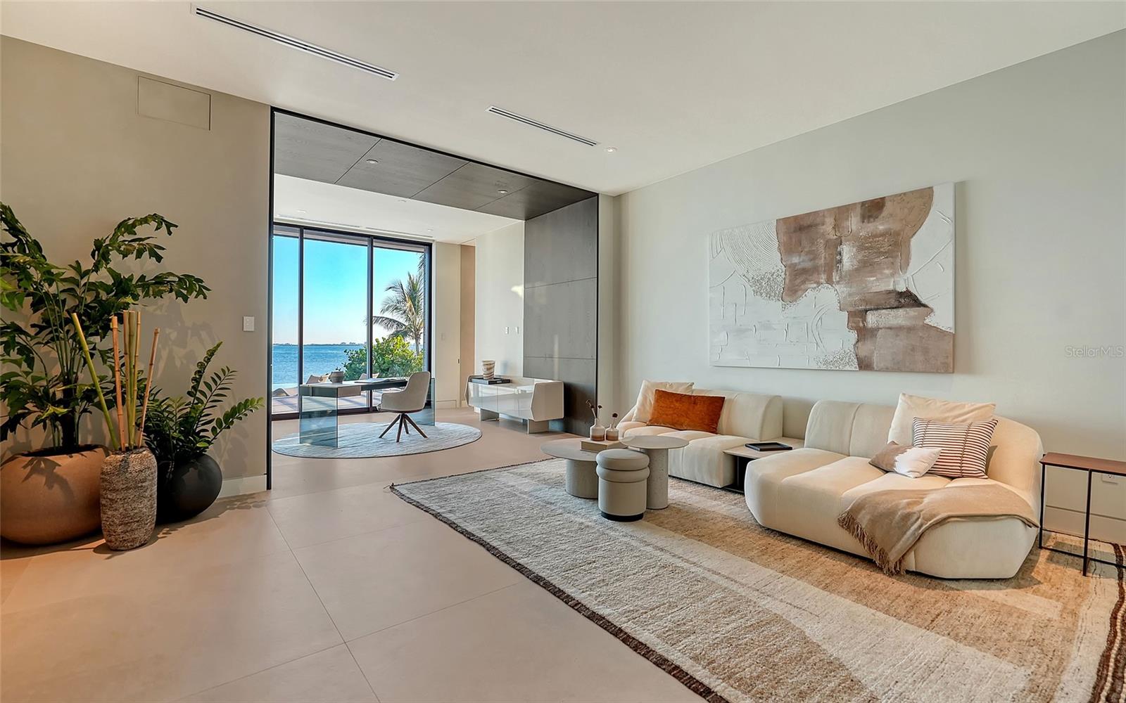 A4665863 Property Photo
