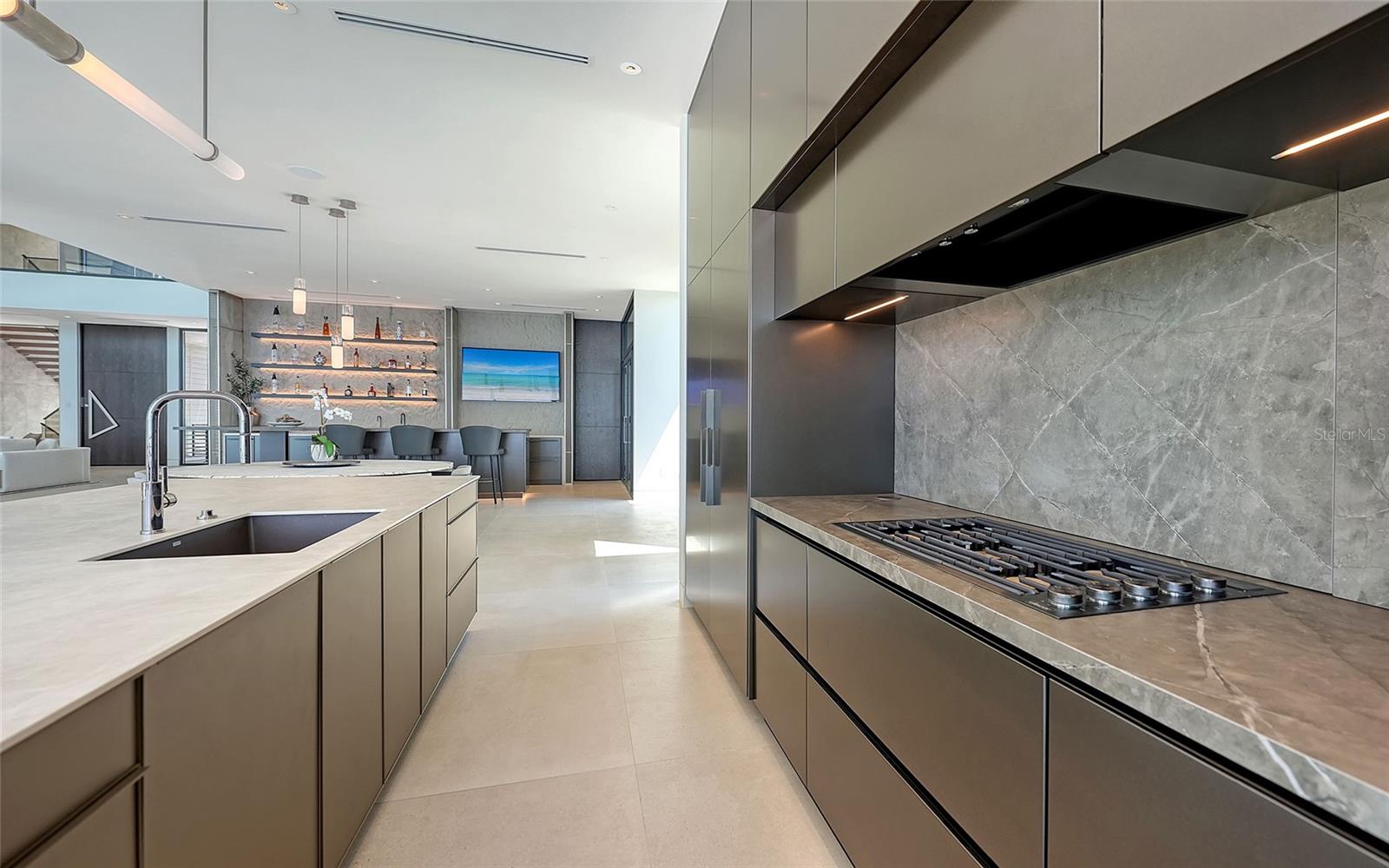 A4665863 Property Photo