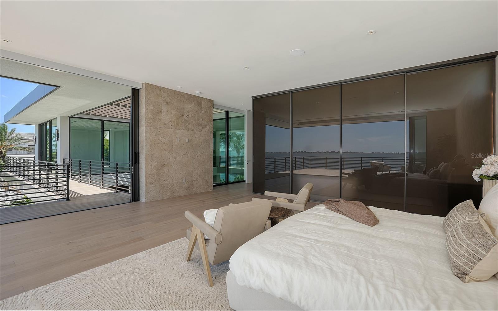 A4665863 Property Photo