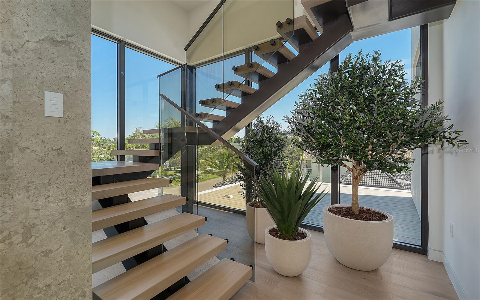 A4665863 Property Photo
