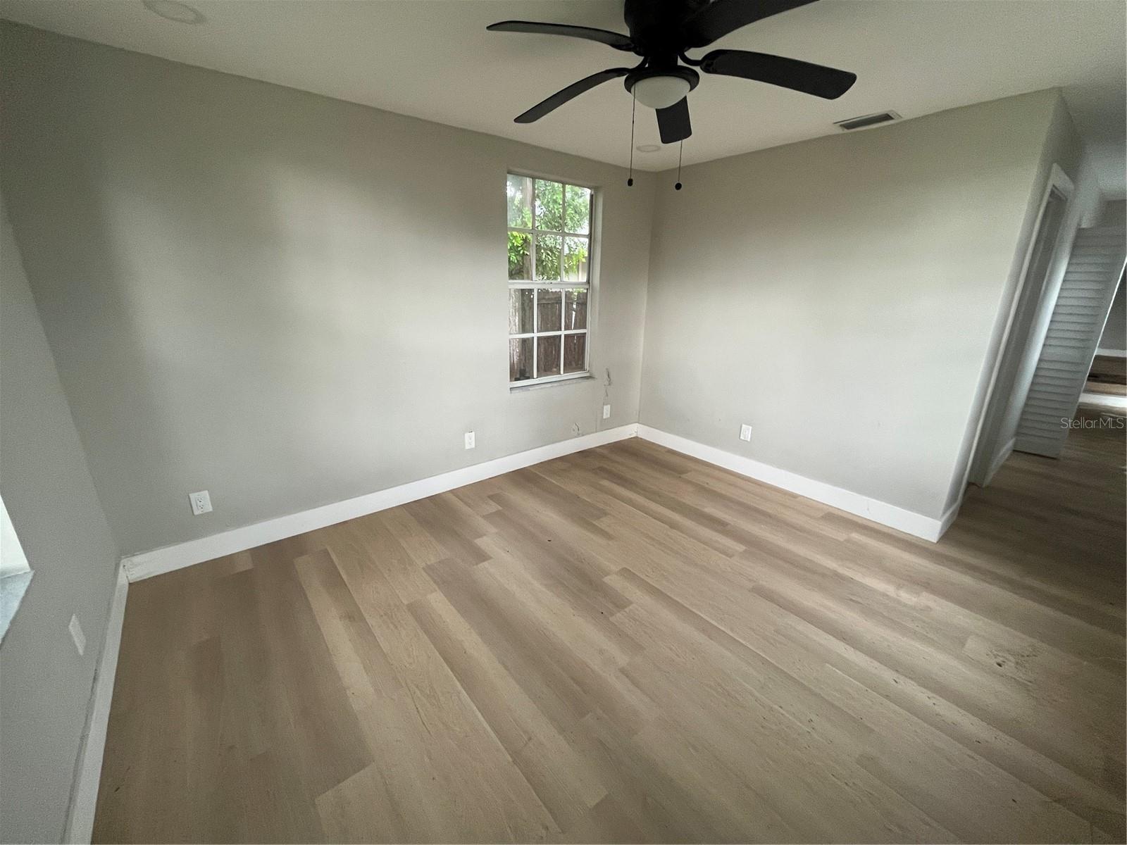 8465 TOBAY RD N, ST PETERSBURG, FL, 33702