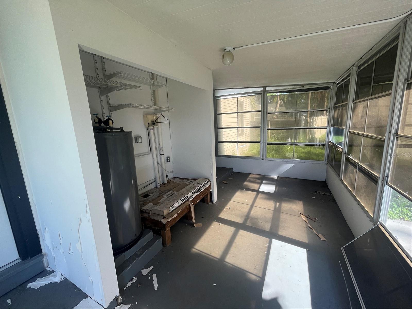 8465 TOBAY RD N, ST PETERSBURG, FL, 33702