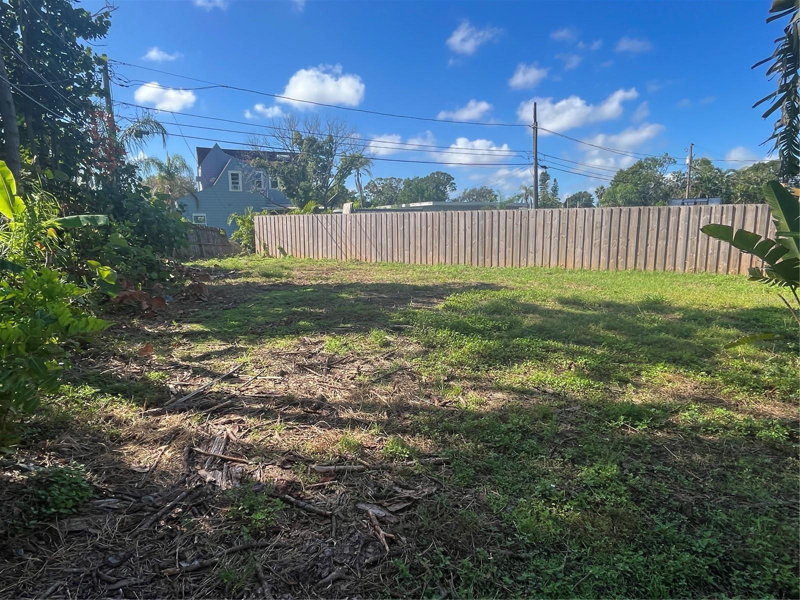 8465 TOBAY RD N, ST PETERSBURG, FL, 33702