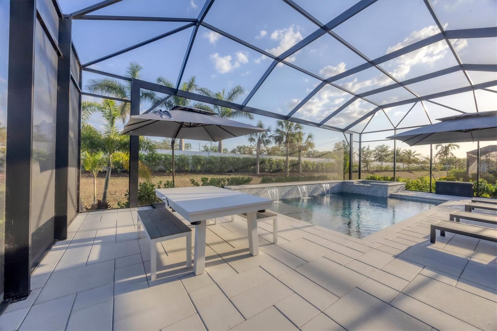 8195 REDONDA LOOP, LAKEWOOD RANCH, FL, 34202
