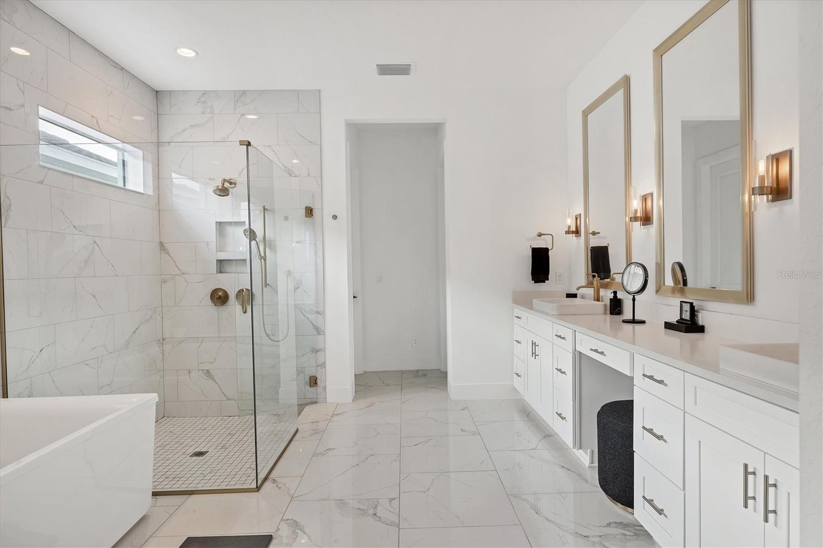 8195 REDONDA LOOP, LAKEWOOD RANCH, FL, 34202