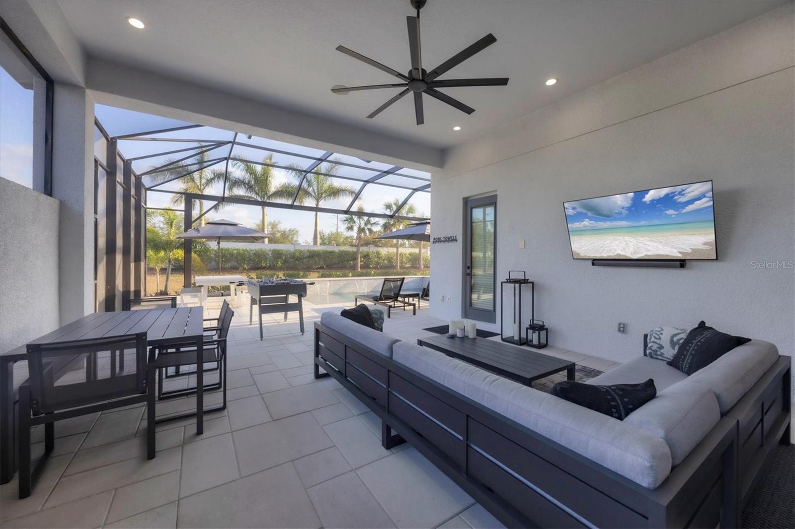 8195 REDONDA LOOP, LAKEWOOD RANCH, FL, 34202