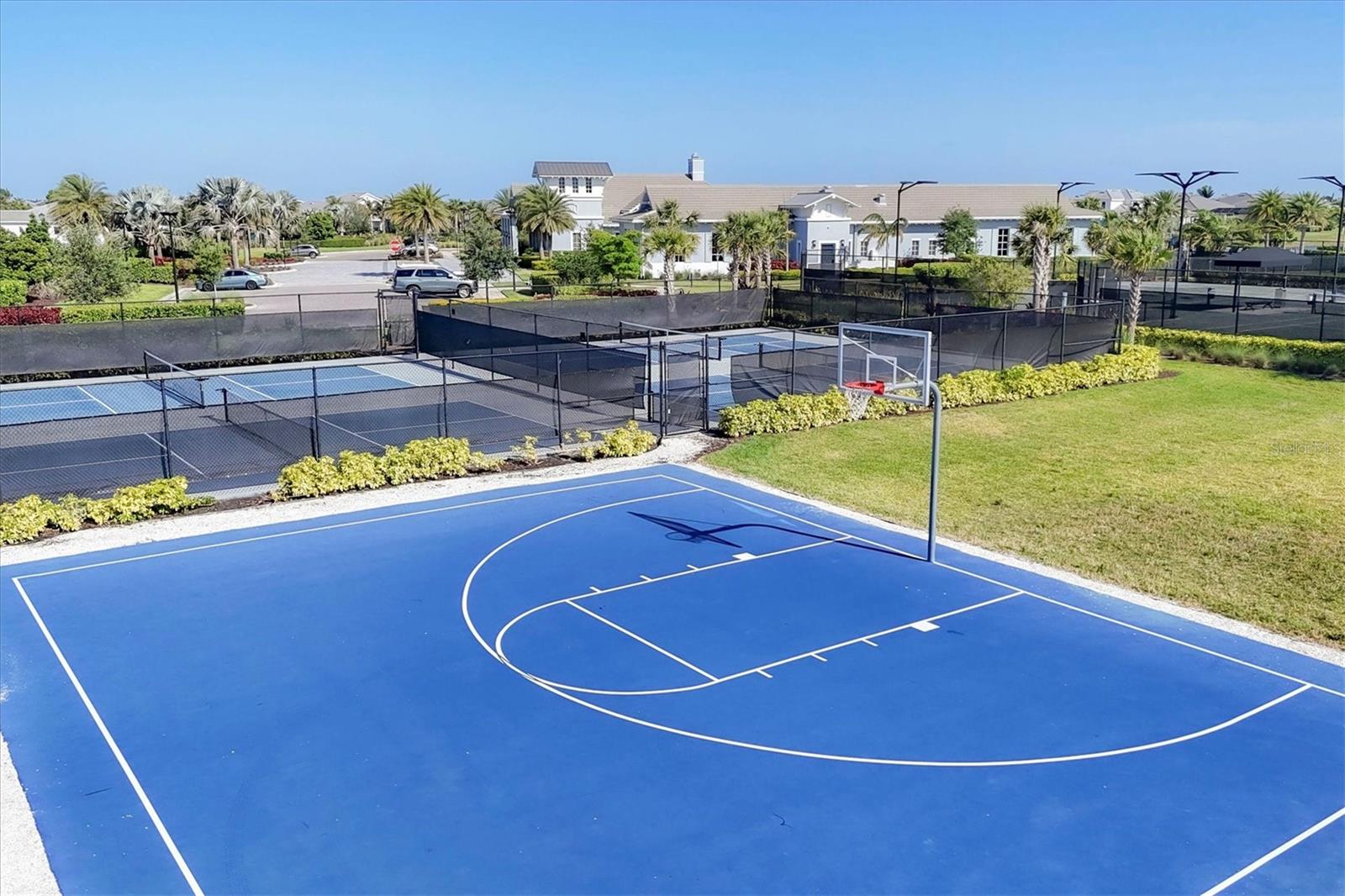 8195 REDONDA LOOP, LAKEWOOD RANCH, FL, 34202