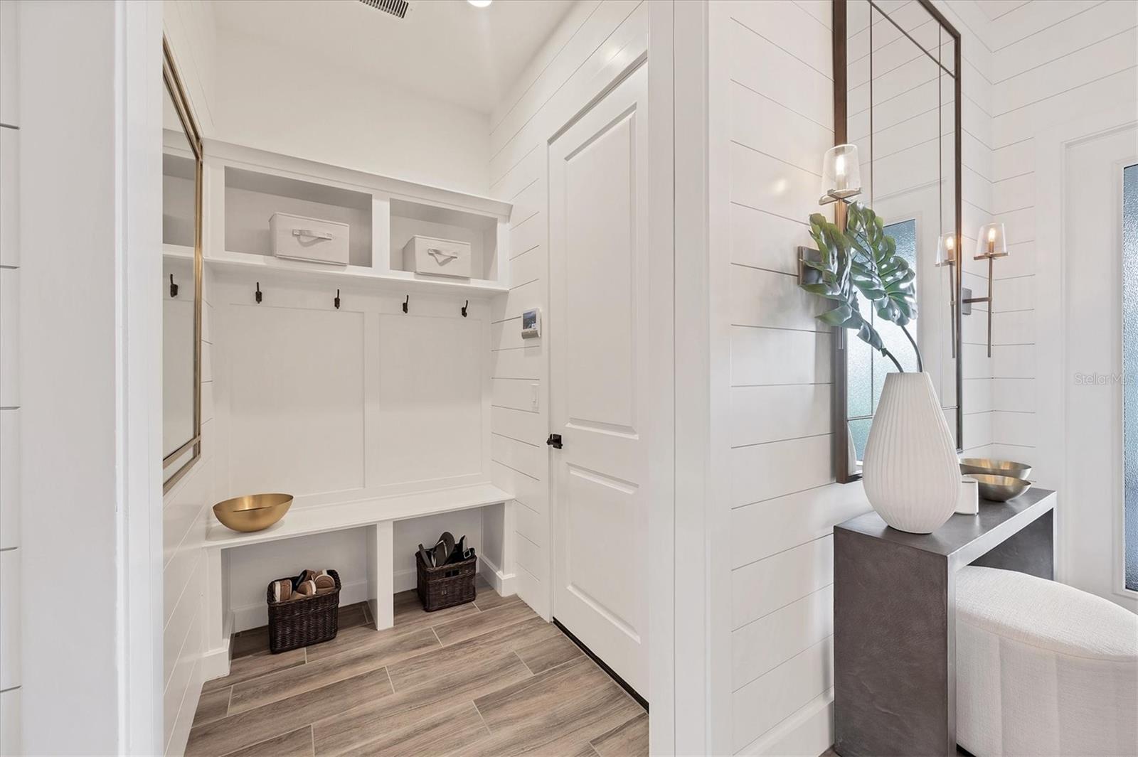 8195 REDONDA LOOP, LAKEWOOD RANCH, FL, 34202