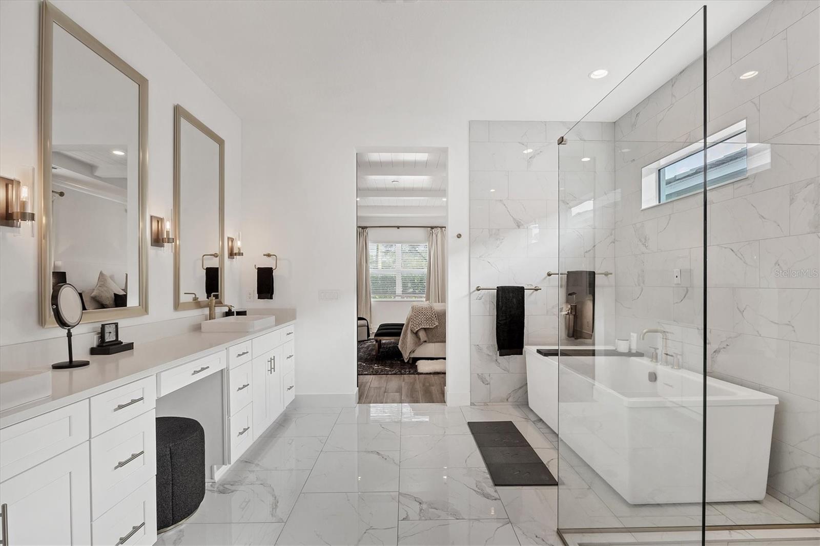 8195 REDONDA LOOP, LAKEWOOD RANCH, FL, 34202