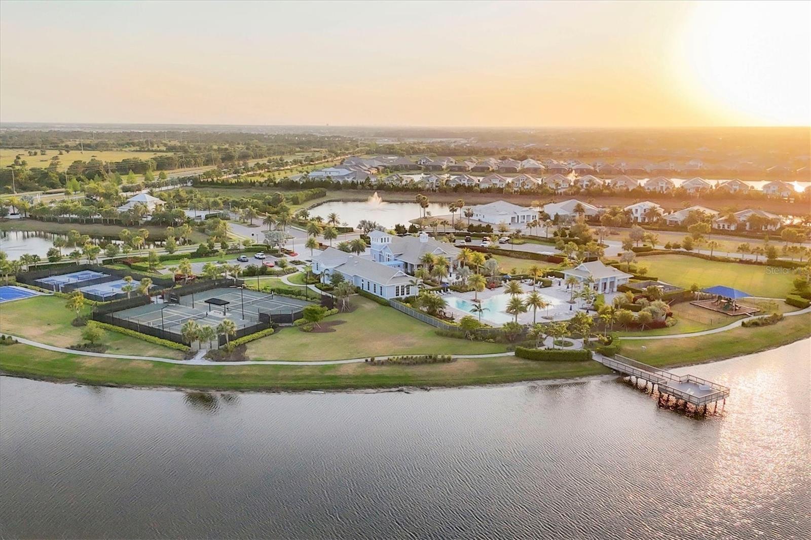 8195 REDONDA LOOP, LAKEWOOD RANCH, FL, 34202