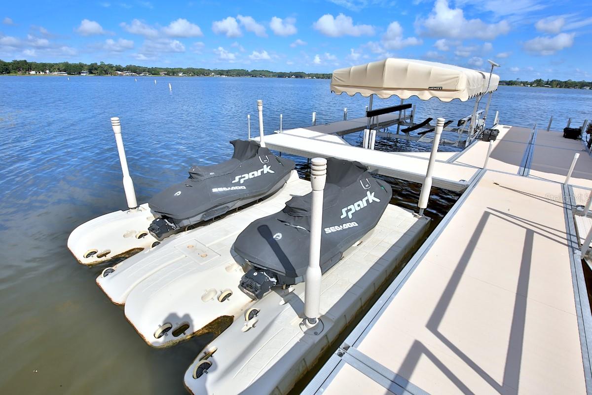 OM710059 Property Photo