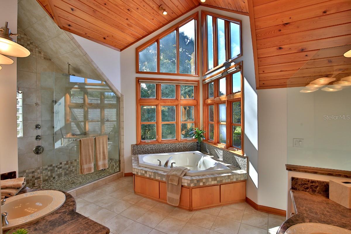 OM710059 Property Photo