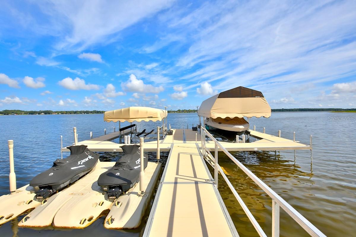 OM710059 Property Photo