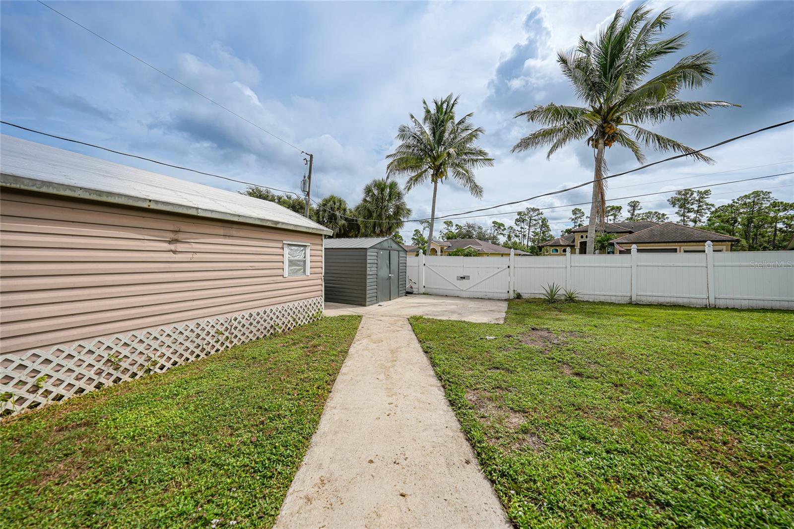 23366 LEHIGH AVE, PORT CHARLOTTE, FL, 33954