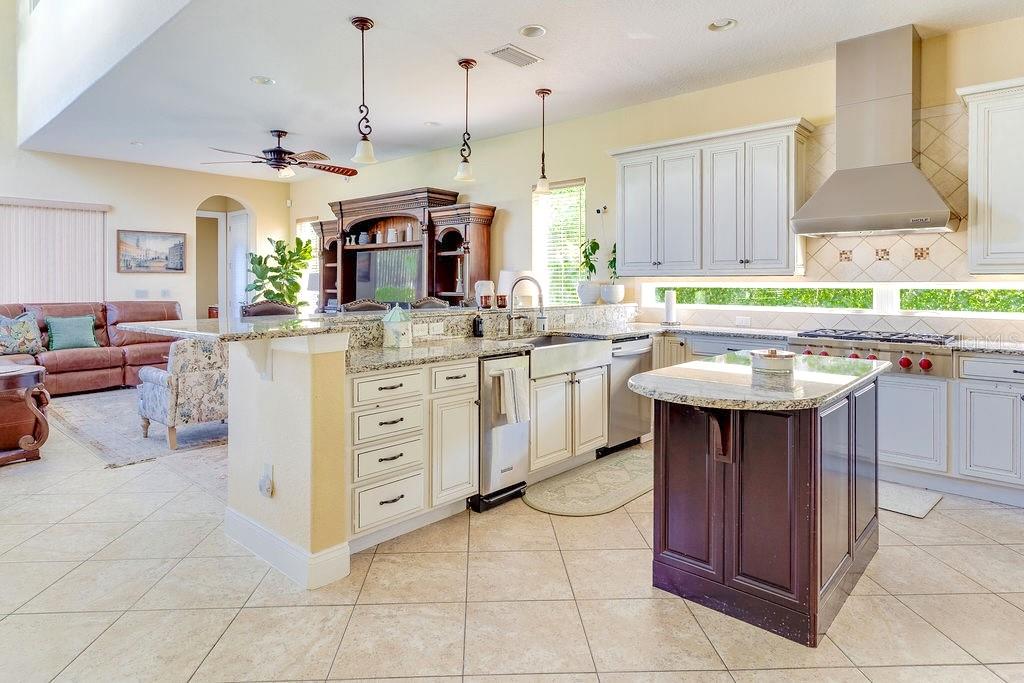 O6346484 Property Photo